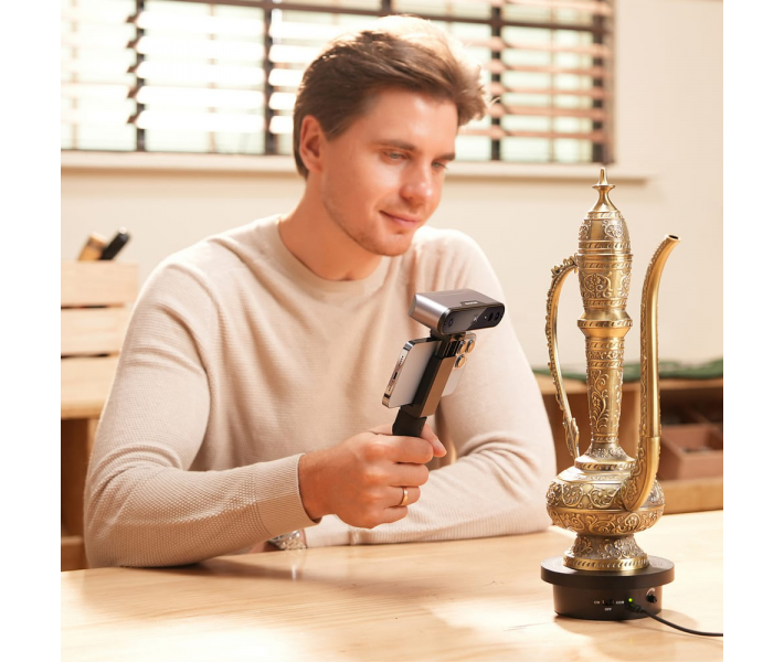 Escáner 3D Revopoint Inspire