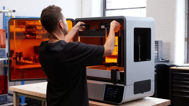 Formação para trabalhar com uma impressora 3D ou um scanner 3D