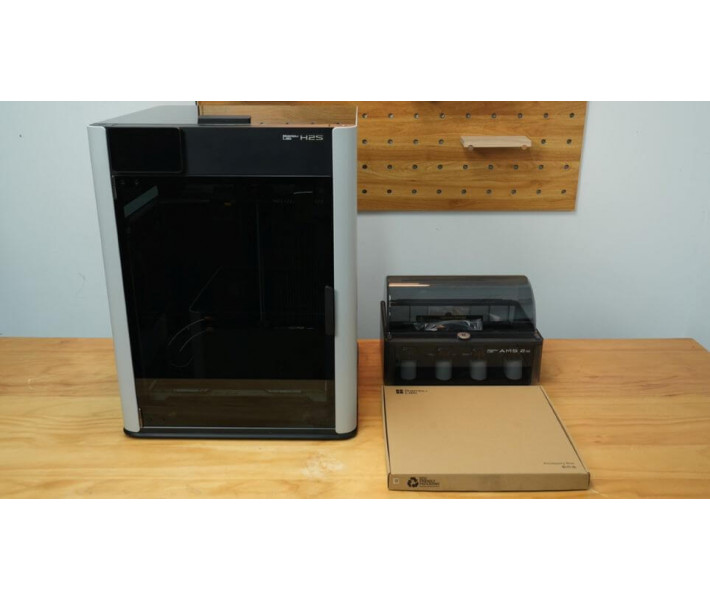 Impresora 3D Bambu Lab H2S Combo