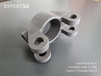 Suporte articulado impresso em 3D SLS com Formlabs Form Fuse 1+ 30W - Nylon 12 Powder (PA12)