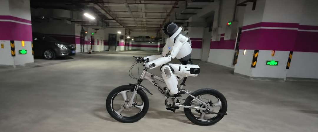 AgiBot X2 REC ejecutando una trayectoria compleja de equilibrio y locomoción
