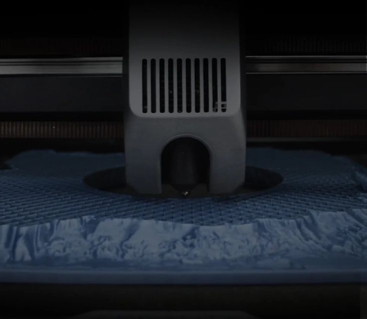 Movimiento preciso con servomotores paso a paso FOC en Creality K2 Combo.