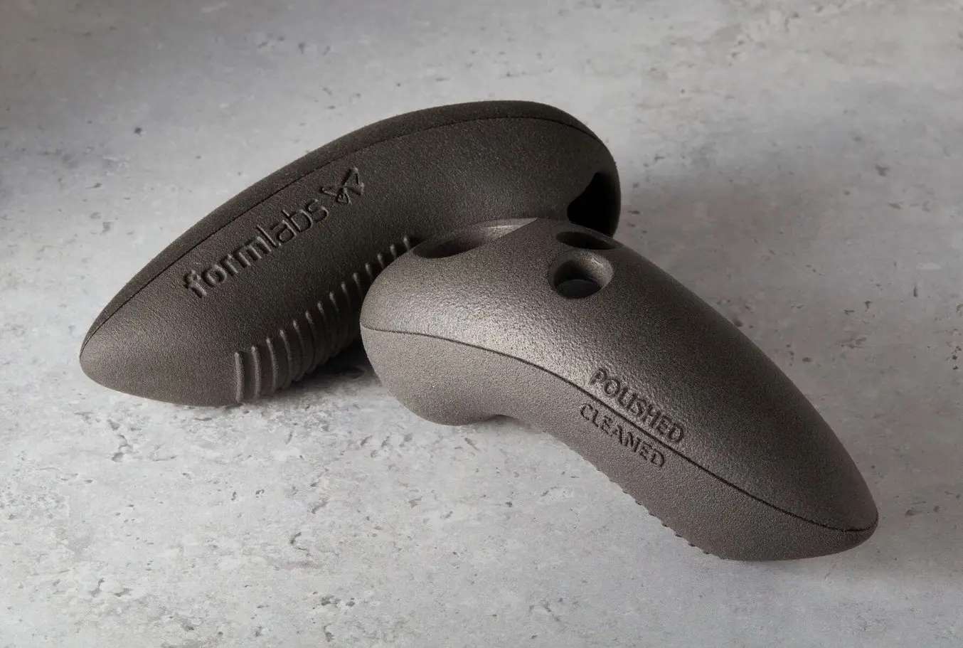 Plantilla ortopédica SLS pulida, impresa en una Formlabs Fuse y acabada con el Fuse Blast Polishing System — superficie semibrillante lisa