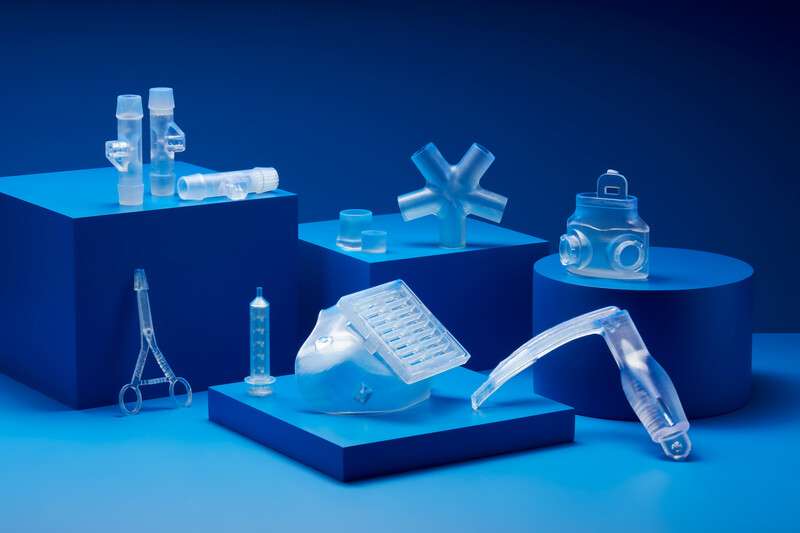 Piezas médicas transparentes impresas con BioMed Clear Resin Form 4 de Formlabs, 1 l