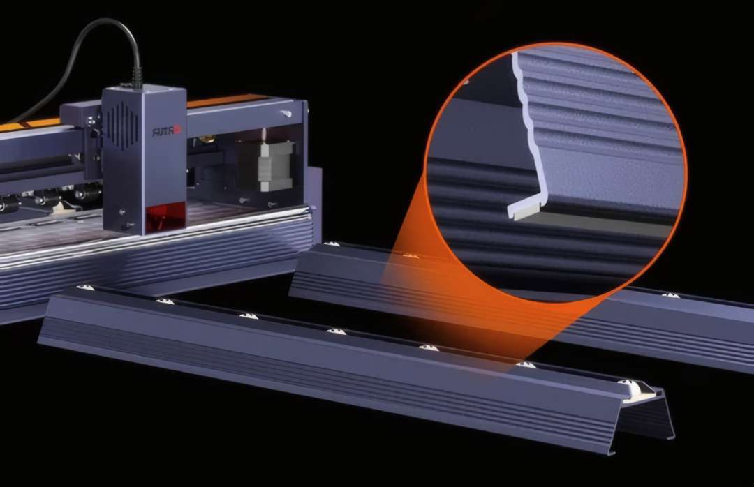 Ortur F10 extension guides with a close-up of the aluminium profile construction