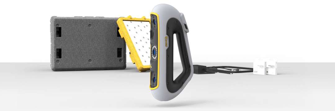 Escáner 3D portátil Peel 3 con estuche rígido, placa de calibración, cables y accesorios
