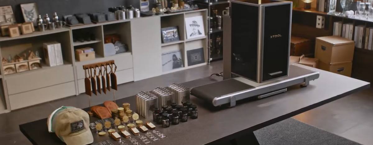 Kit xTool F2 Ultra grabador con 2 láseres y Transportador Auto Streamline