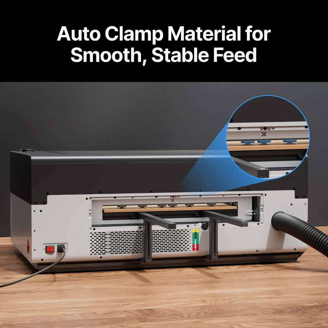 Detalle del mecanismo de sujeción automática del xTool P3 Alimentador de Cinta — rodillos de presión para una alimentación suave, estable y sin deslizamiento