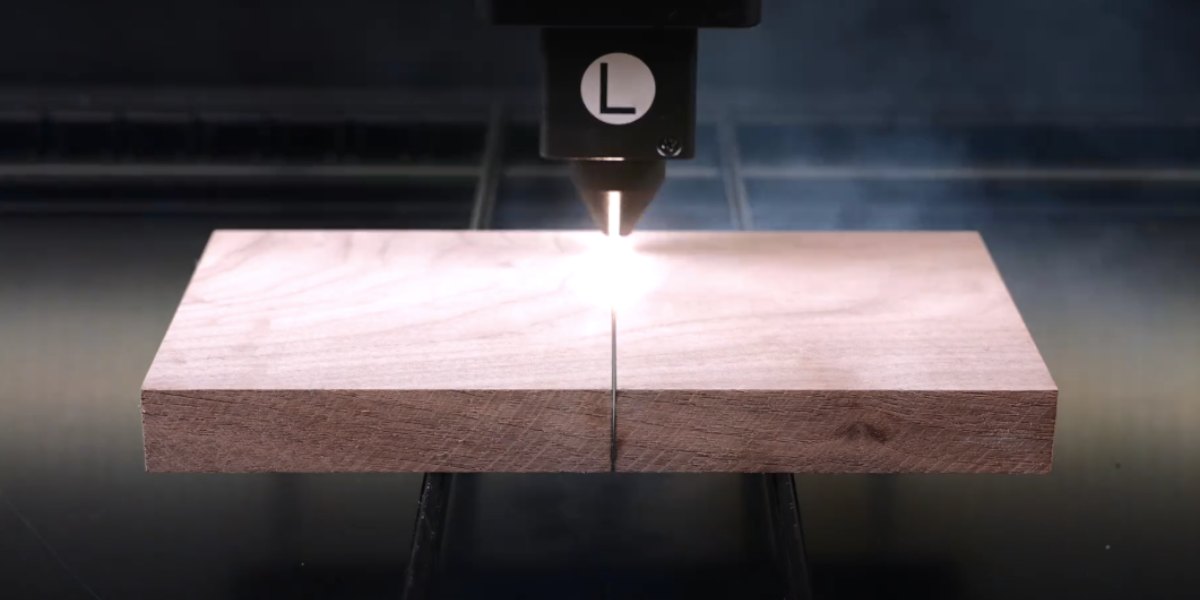 xTool P3 80W: grabadora-cortadora láser para diversos materiales