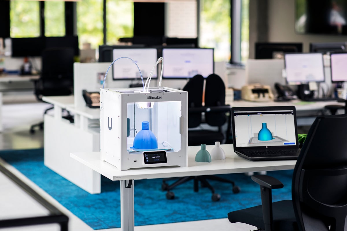 Comprar Impresora 3D Ultimaker S3 compacta y rentable